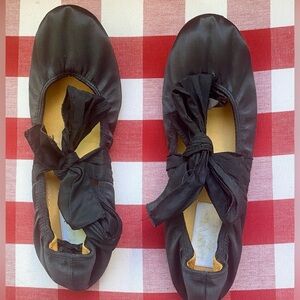 Lanvin Ballet flat with satin bows